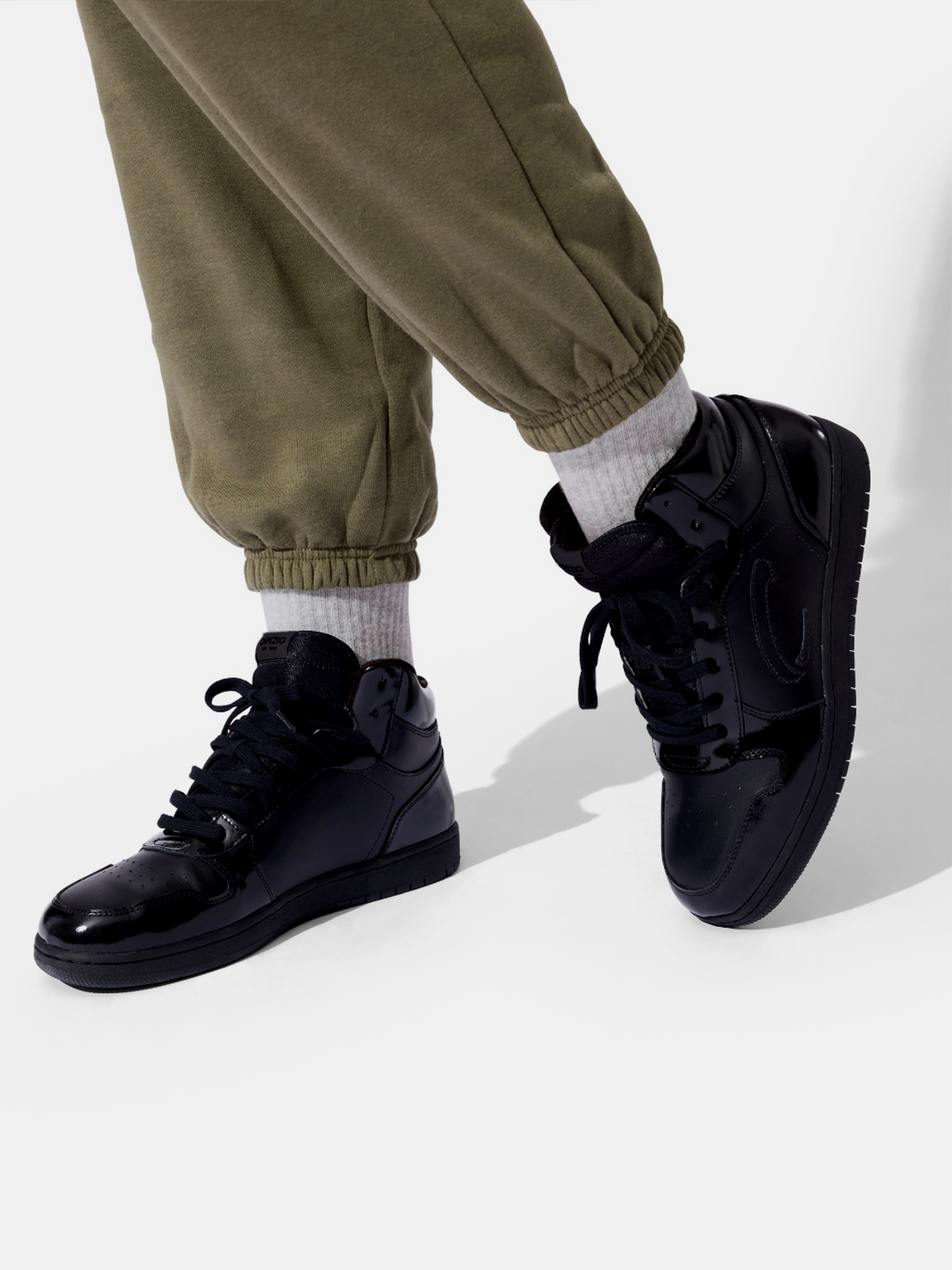 Ignite Dance Sneaker - Cano alto