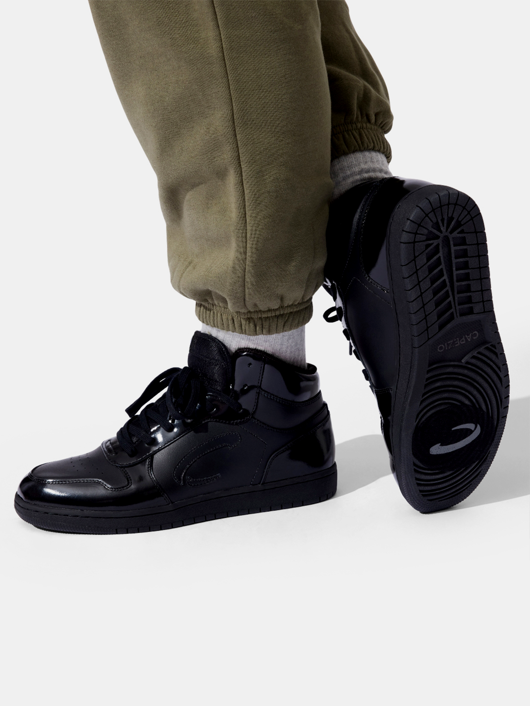 Ignite Dance Sneaker - Cano alto