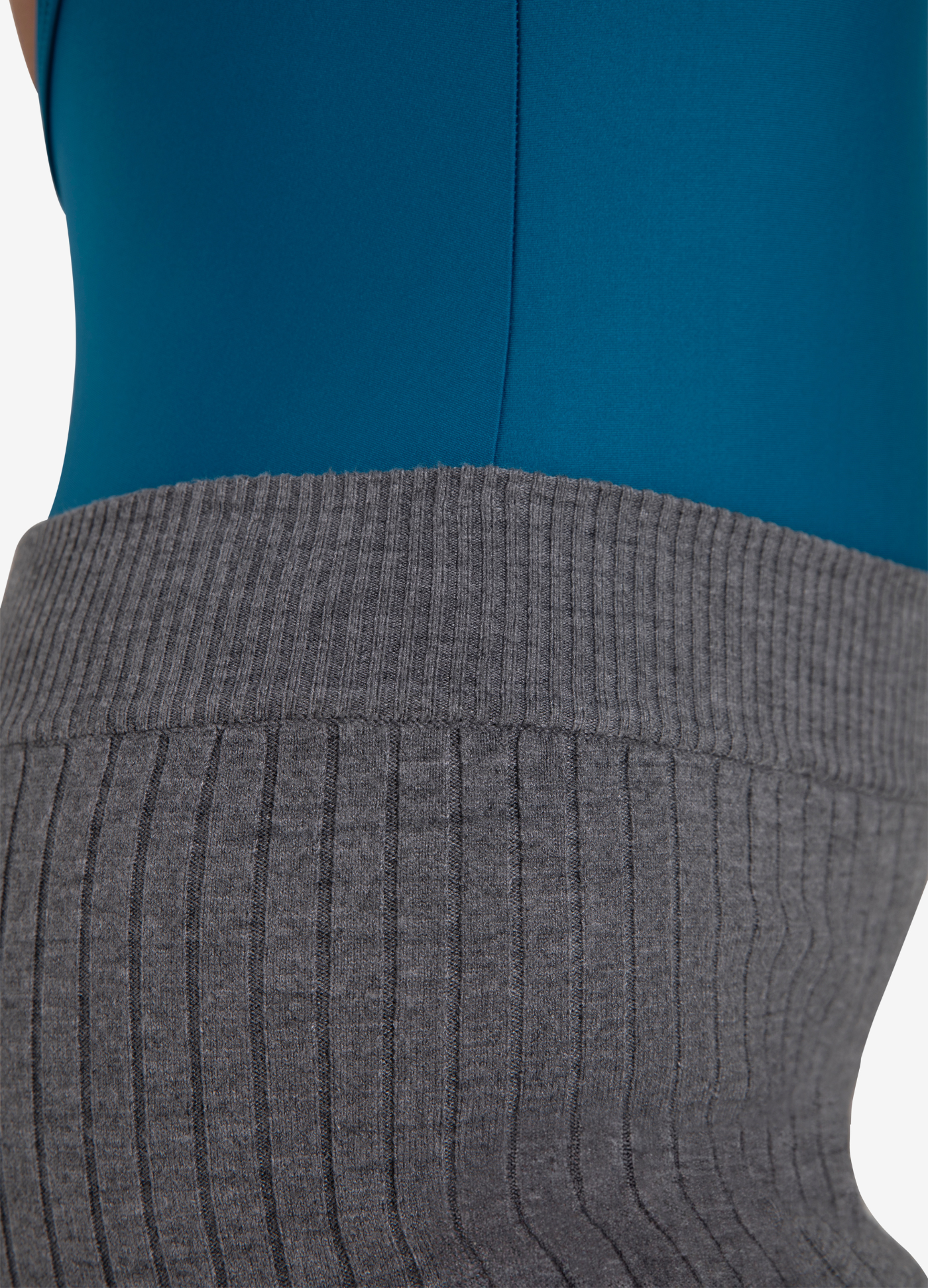 Harmonie Shorts - Cinza-FORVM COMERCIO EXTERIOR LTDA EPP-Capezio Brazil