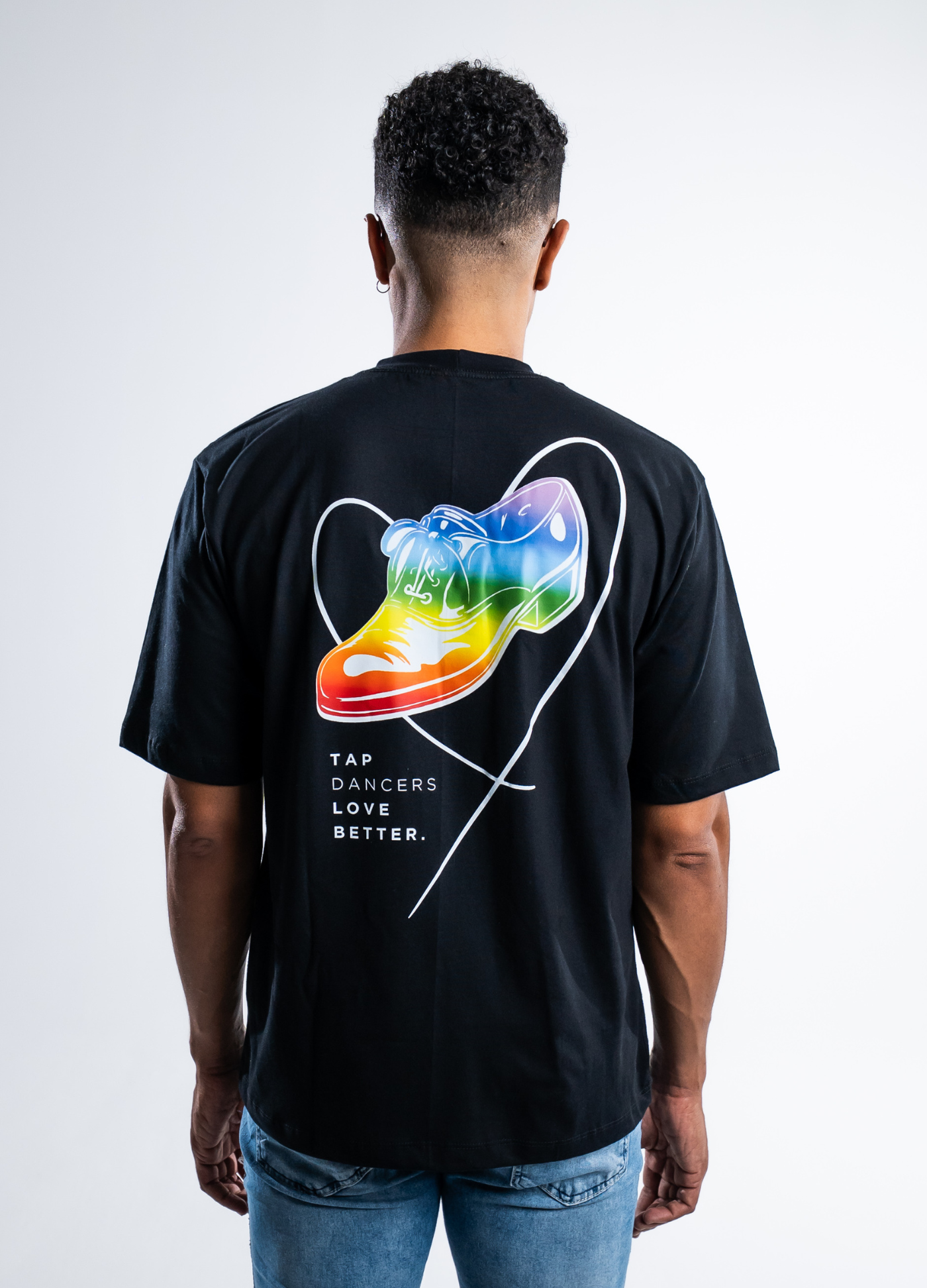 Camiseta Oversized Love Is - Heart-Vestuário-Capezio-Brasil