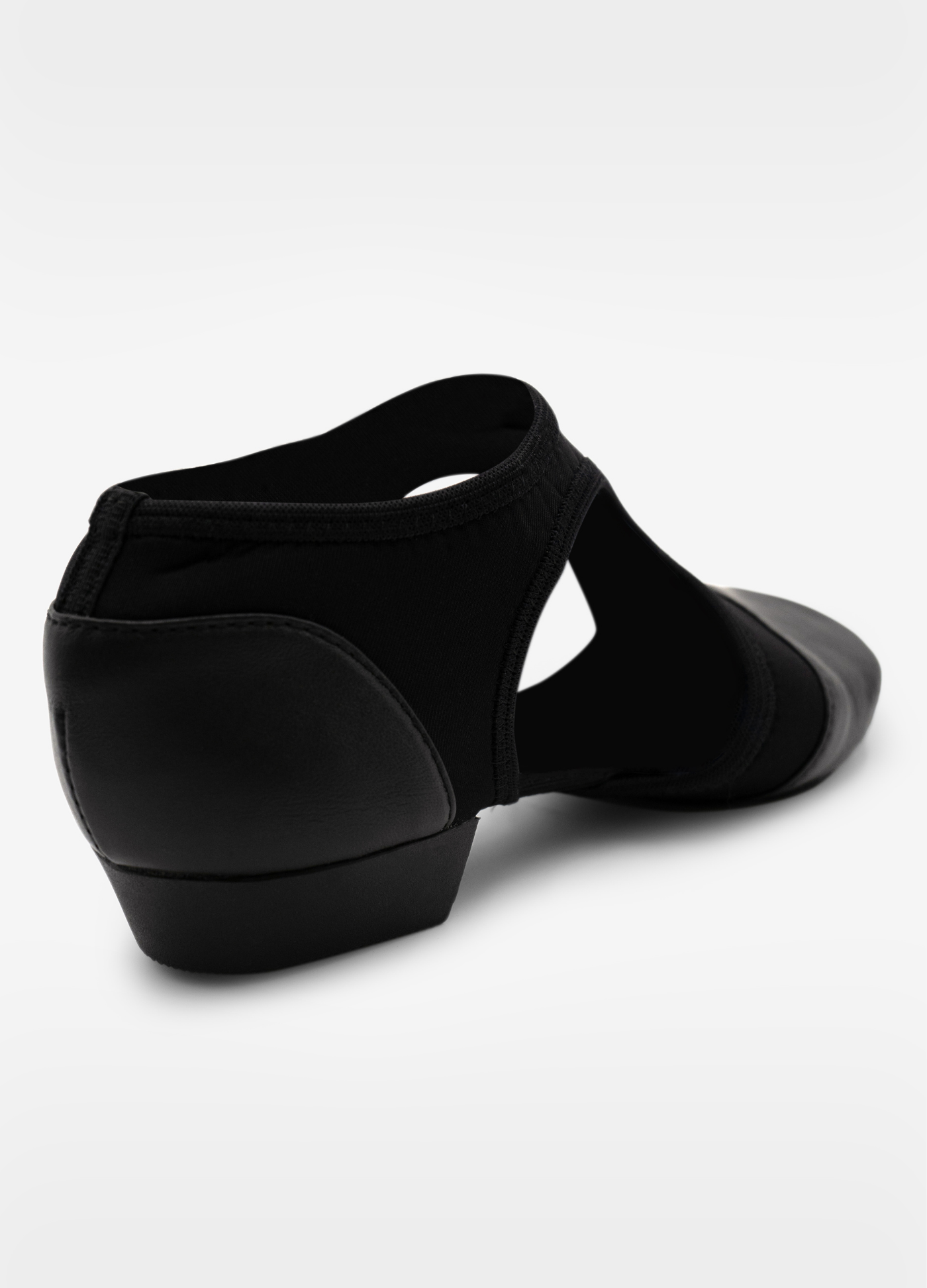 Pedini® Femme Preta-Capezio-Brasil