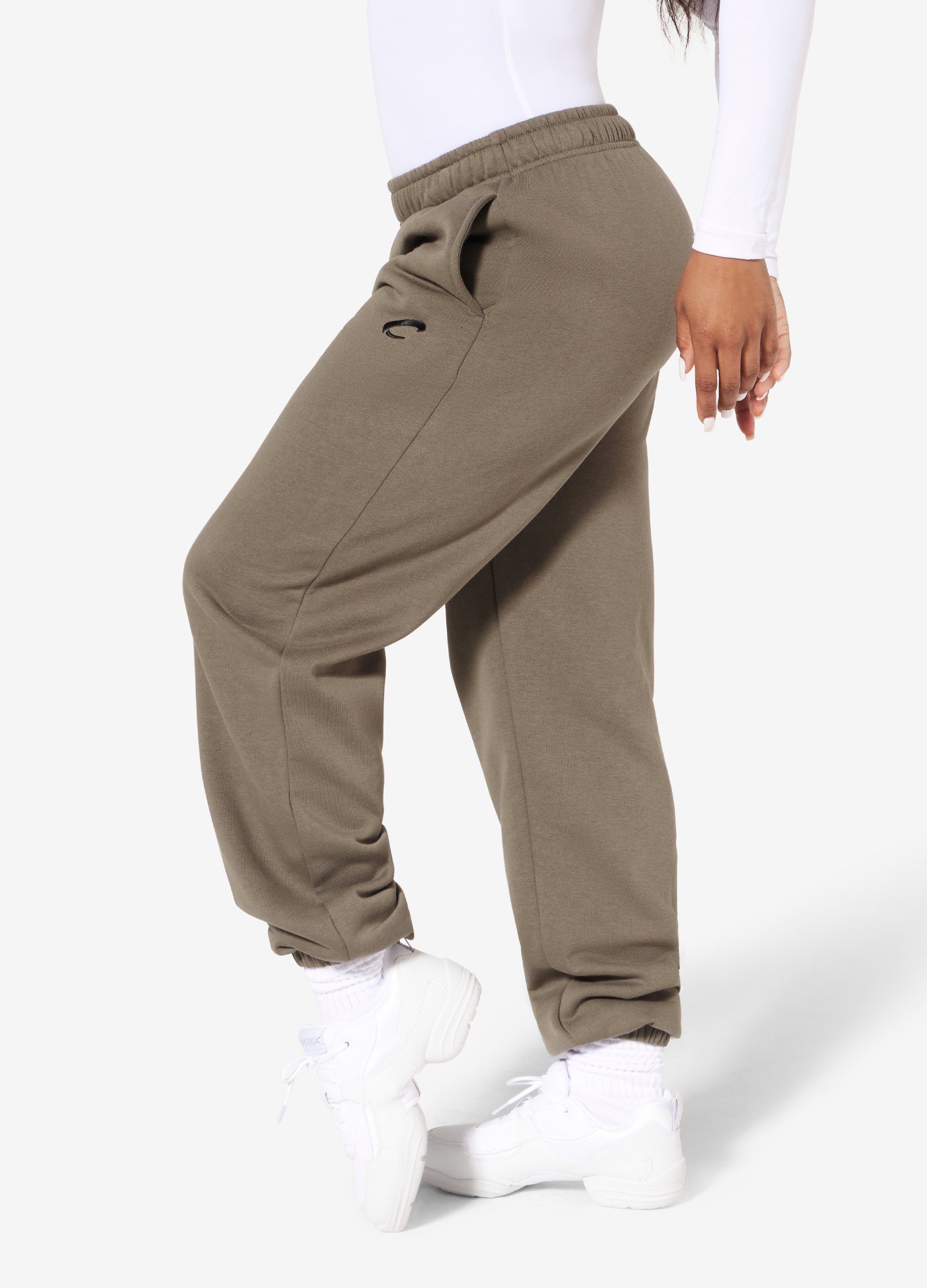 Calça Moletom Capezio - Oliva-Calça-FORVM COMERCIO EXTERIOR LTDA EPP-Capezio Brazil