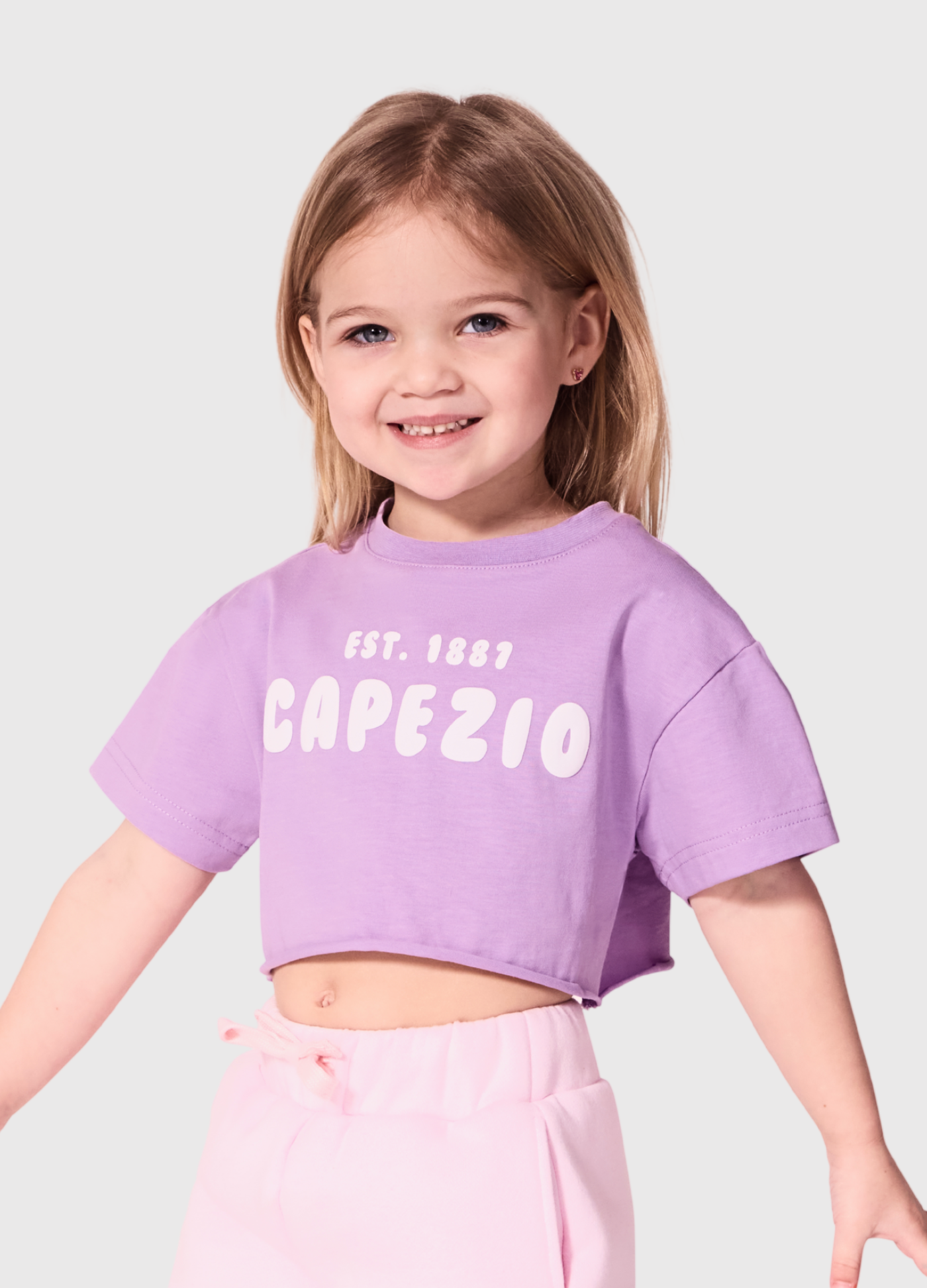 CROPPED BOX TEE INFANTO-JUVENIL-FORVM COMERCIO EXTERIOR LTDA EPP-Capezio Brazil