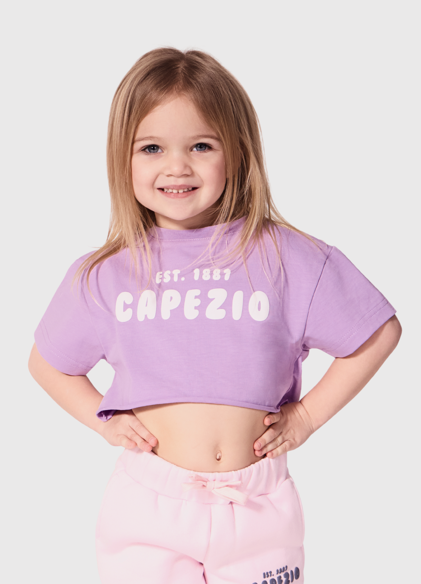 CROPPED BOX TEE INFANTO-JUVENIL-FORVM COMERCIO EXTERIOR LTDA EPP-Capezio Brazil