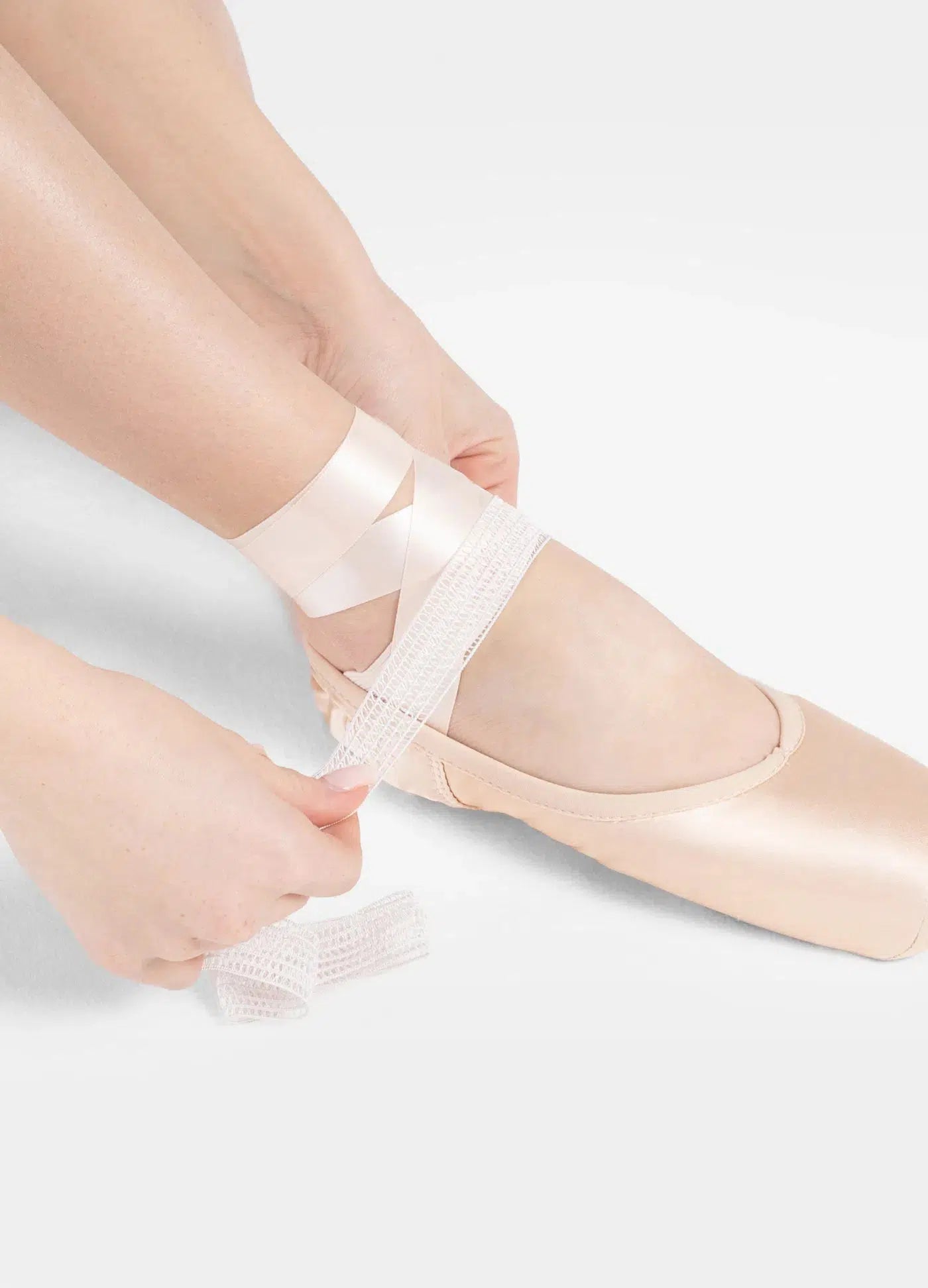 Stretching the Pointe™ - Fita Elástica para sapatilhas de ponta-Acessórios-capezio1887-Capezio Brazil